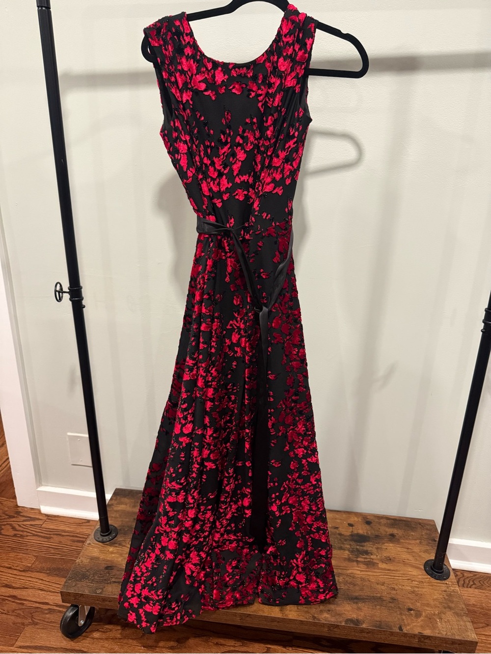 Black & Red Floral Sleeveless Maxi Dress